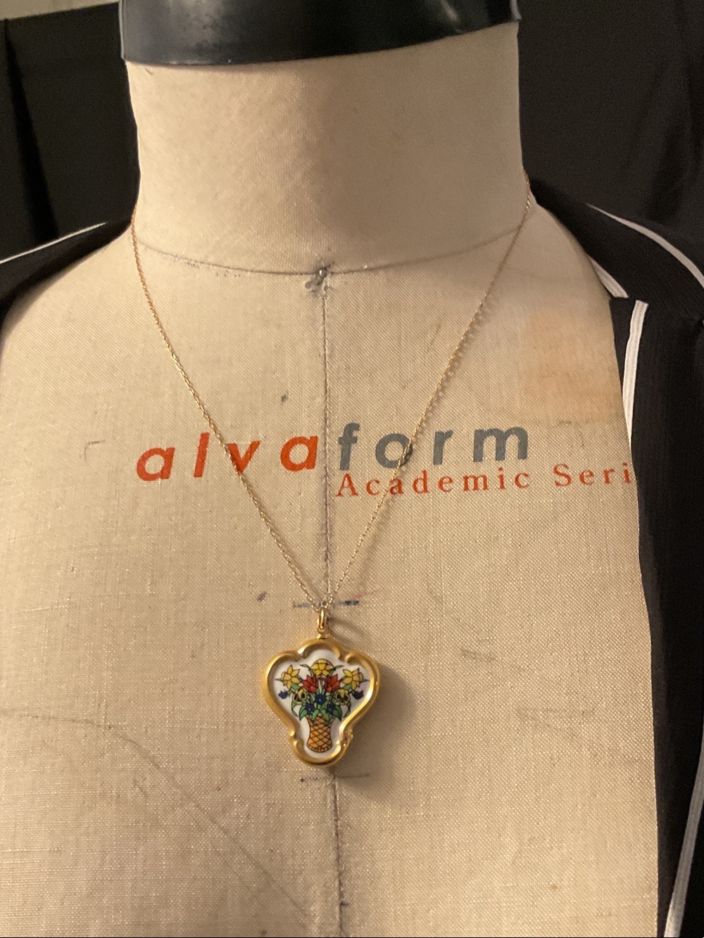 Gold Floral Heart Pendant Necklace - Multicolor - Unbranded - Picture 2 of 3